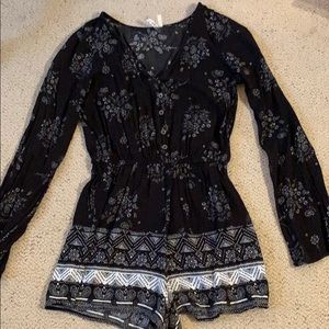 Women’s Romper Black and White Floral Patterned